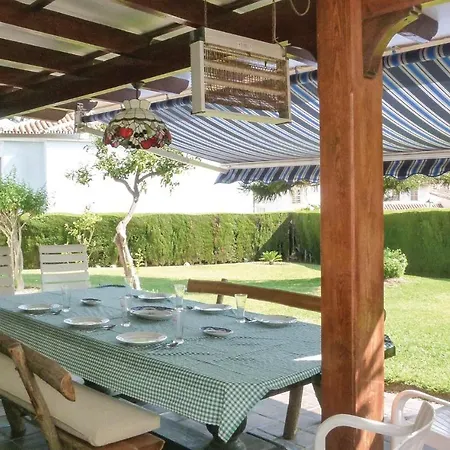 Awesome In W/ Outdoor Swimming Pool, Wifi And Outdoor Swimming Pool Tatil Evi