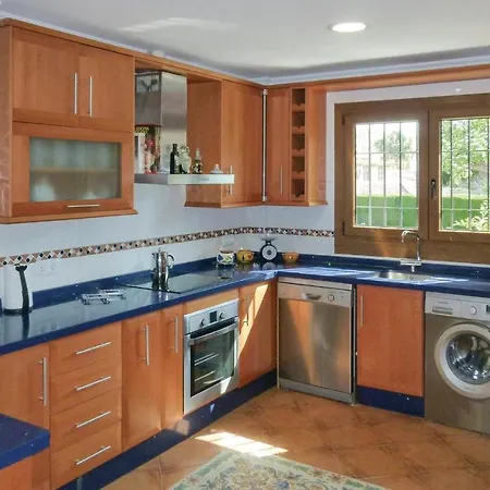 Awesome In W/ Outdoor Swimming Pool, Wifi And Outdoor Swimming Pool *